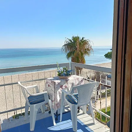 홈스테이 La Perla Sul Mare