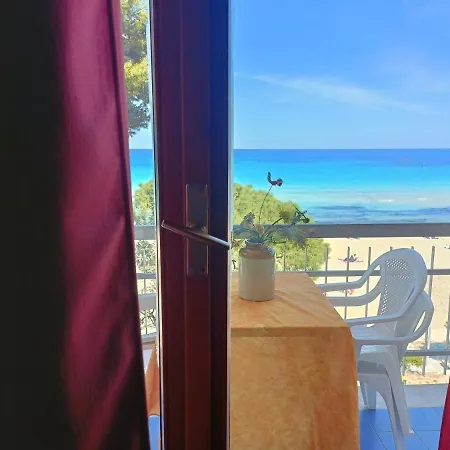 La Perla Sul Mare 홈스테이 몬델로